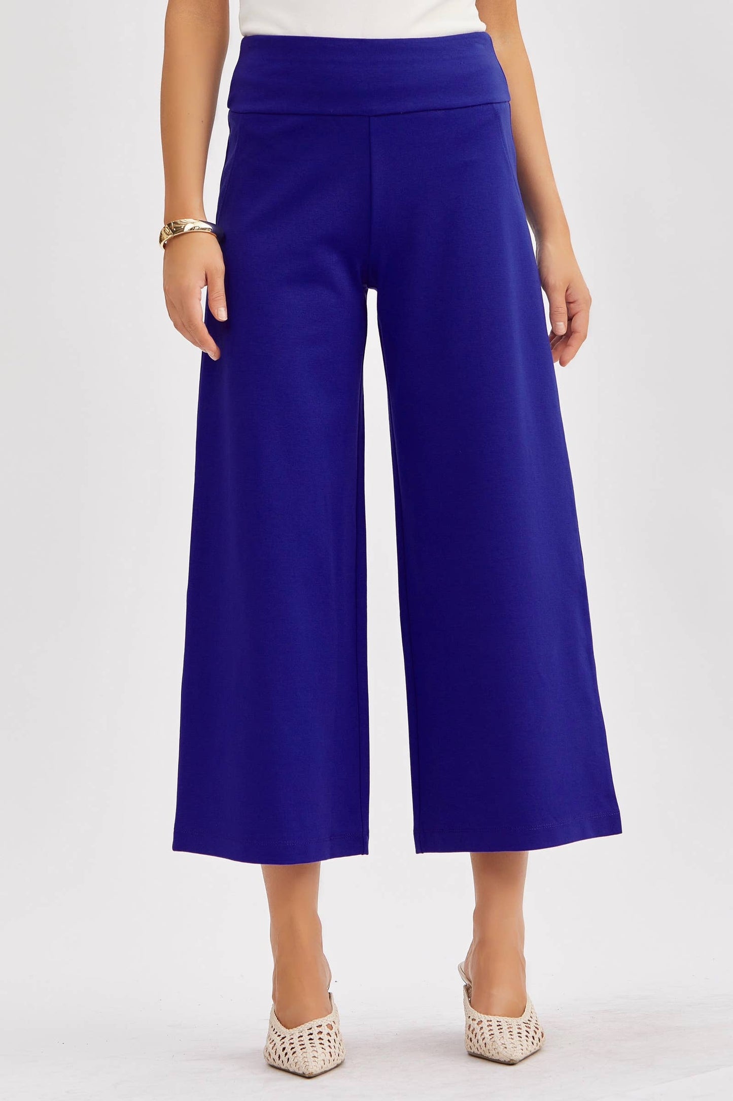 Magic Wide Cropped Pants