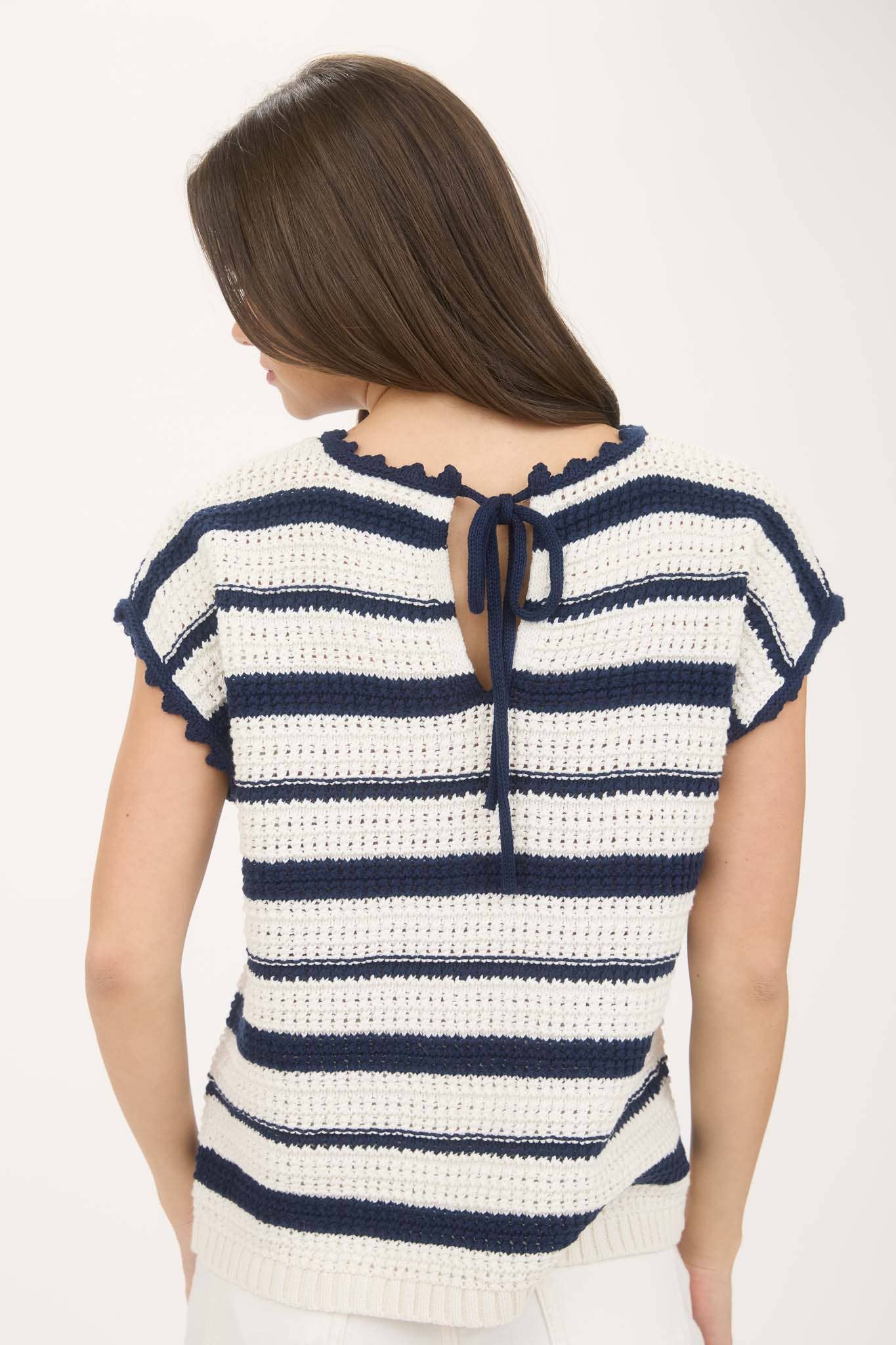 Blu Pepper STRIPE SHORT SLEEVE CROCHET SWEATER