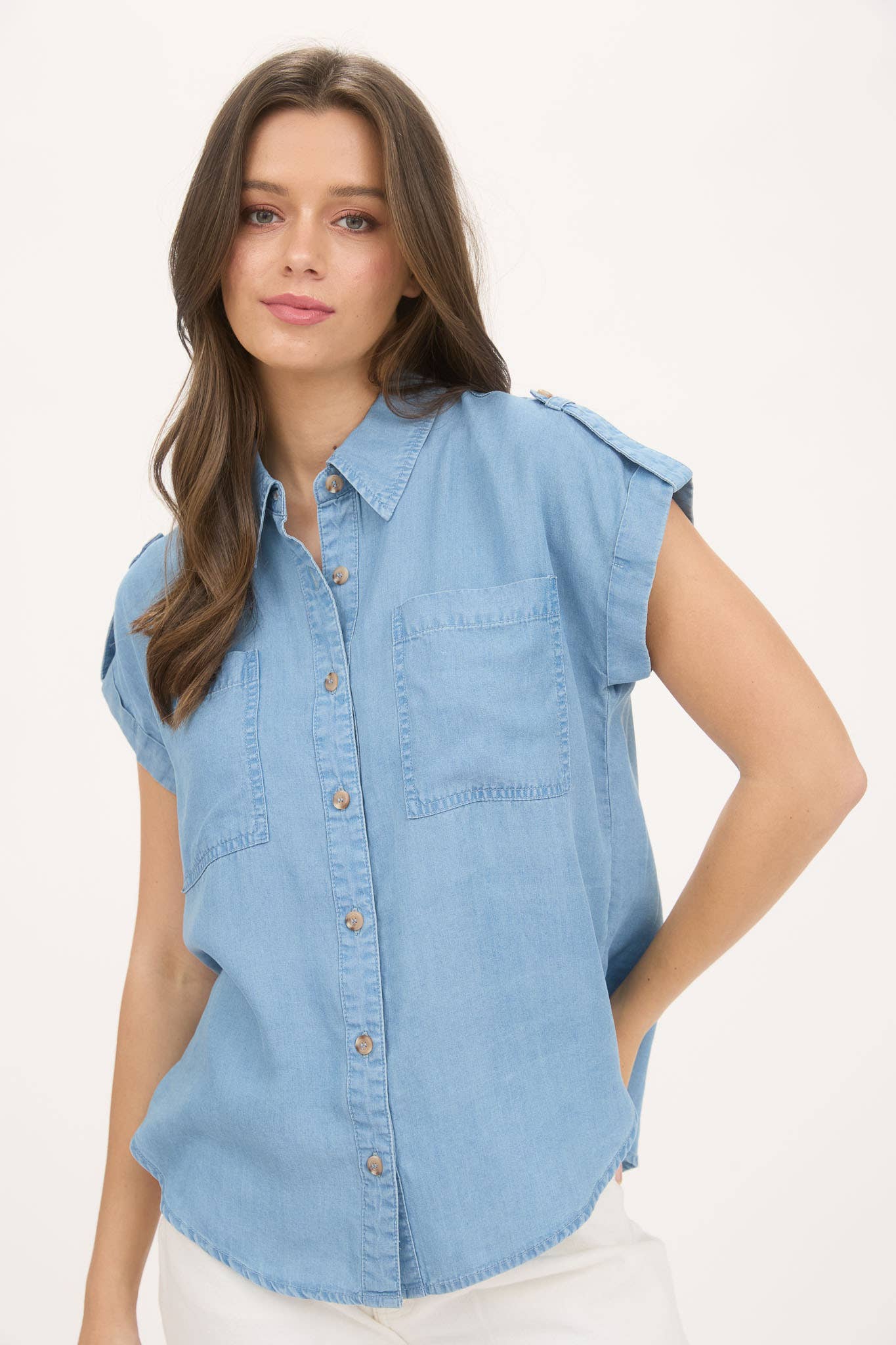 Blu Pepper CHAMBRAY COLLARED BUTTON TOP